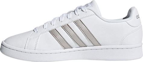 adidas wit zilver dames|Adidas sneakers wit.